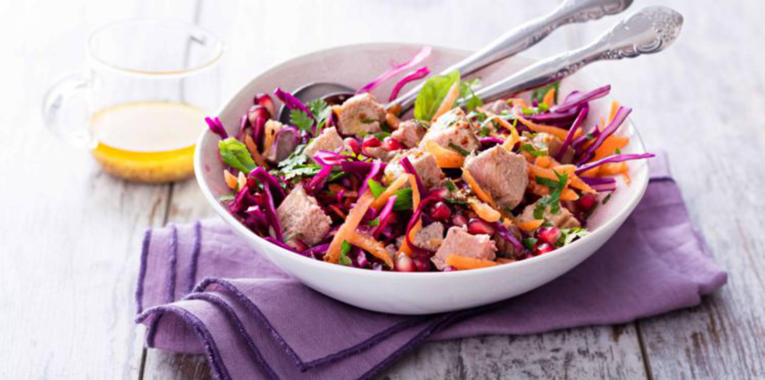 recette bio salade d’agneau vitaminée au chou rouge et carottes